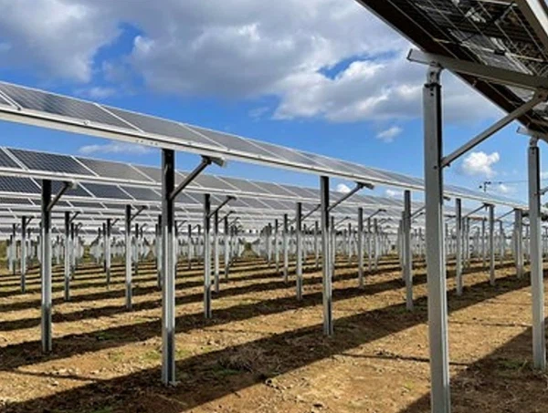 Sistema de muntatge per a agrovoltaics