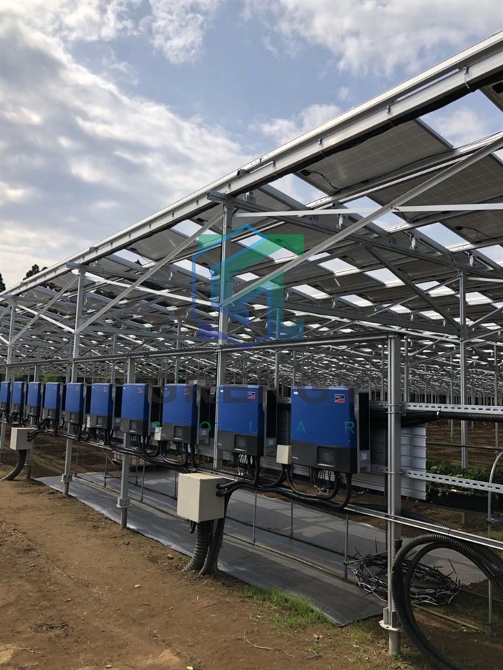 Sistema de pila de cargol i embolcall de granja solar